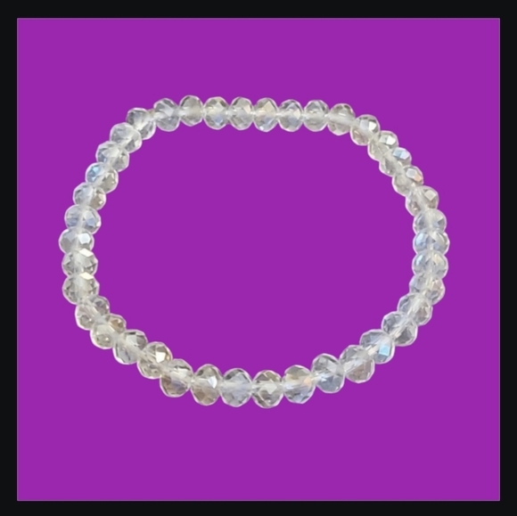 3/$30 Clear Crystal Beaded Stretch Bracelet - Picture 1 of 5